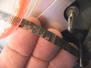 Oxide is badly shedding from magnetic tapes